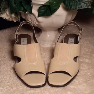 Beautiful off White Sandal Heels